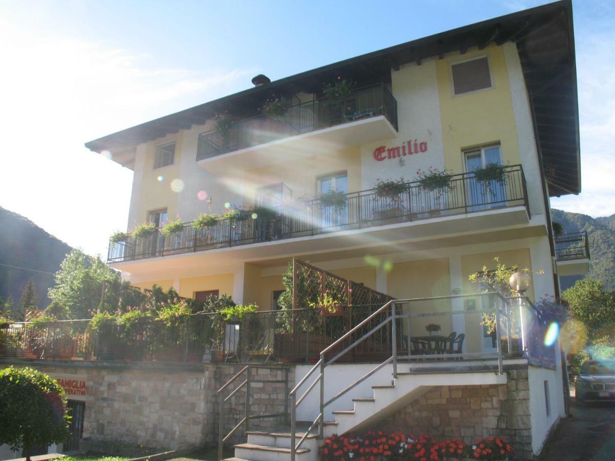 Casa Emilio Apartment Val Maria-Pur Luaran gambar